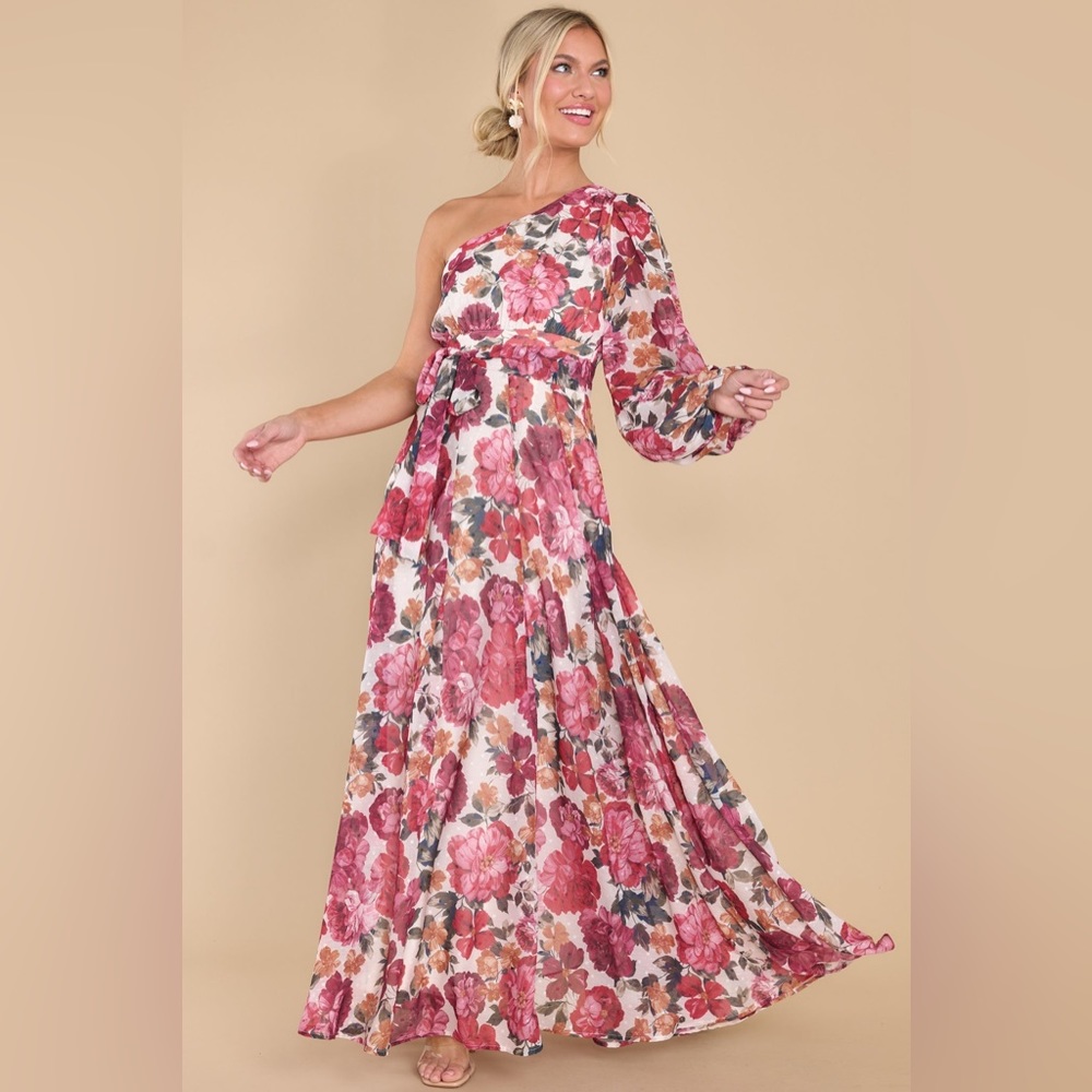 NWT Aura / Red Dress Boutique